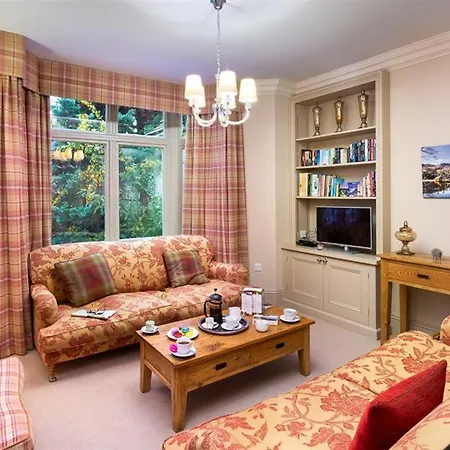 Archie's Holiday home *